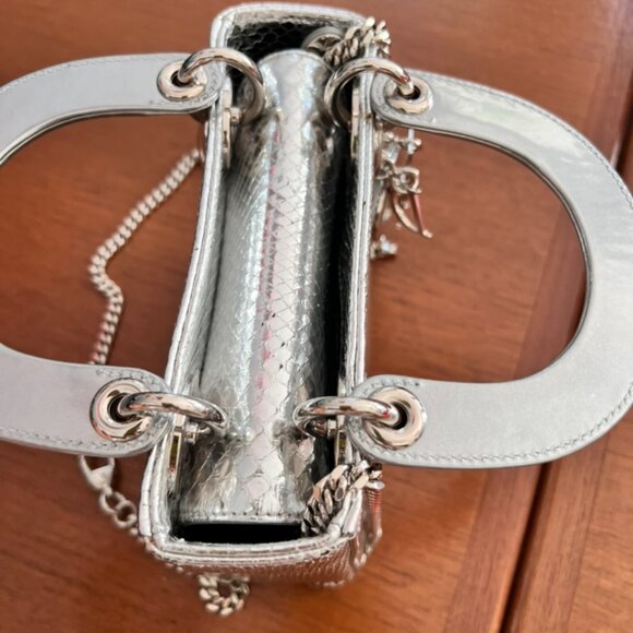 Lady Dior silver python handbag - Picture 9 of 12